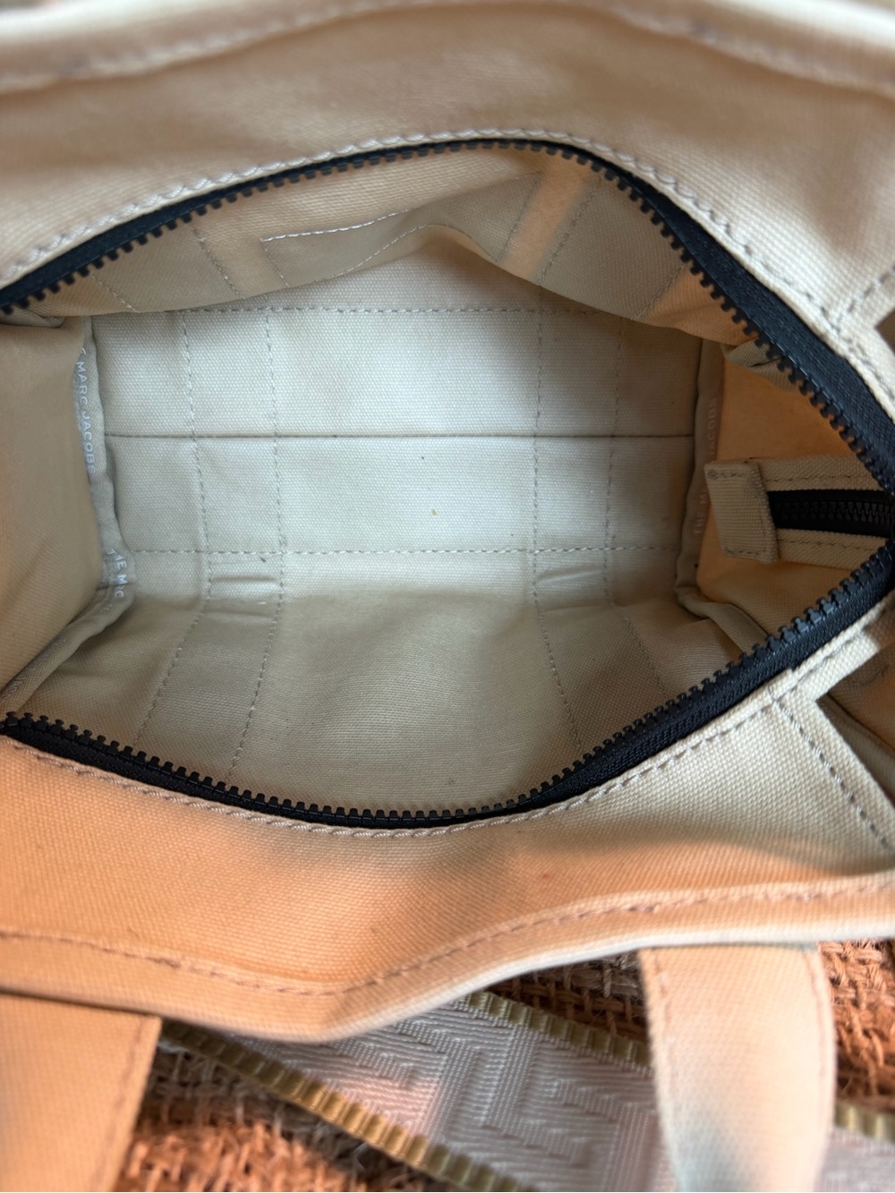 Marc Jacobs Canvas Tote Bag in Beige with White Logo - Picture 5 of 12